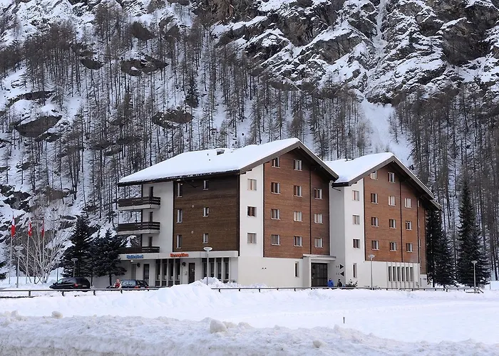 Cosy 3.5 Piece A * Täsch